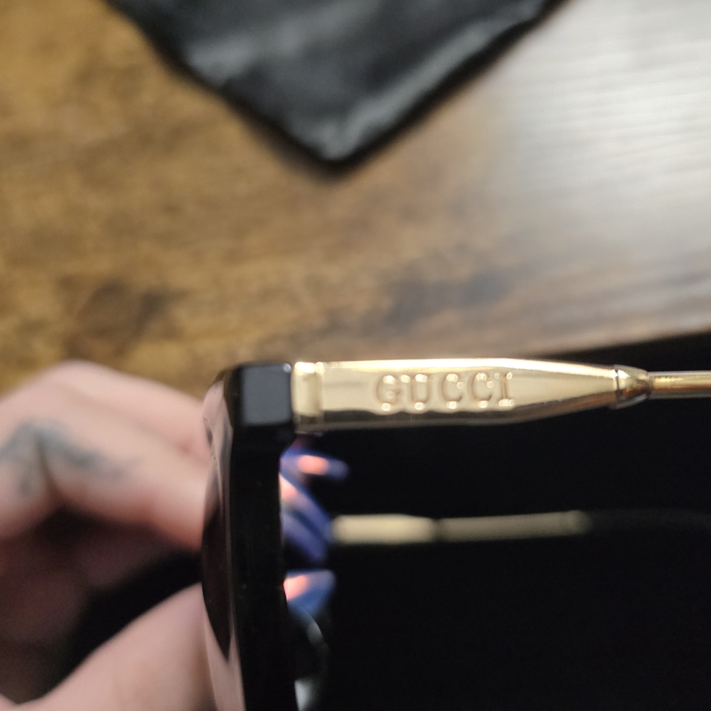 Gucci Women’s Round Sunglasses - Picture 4 of 7